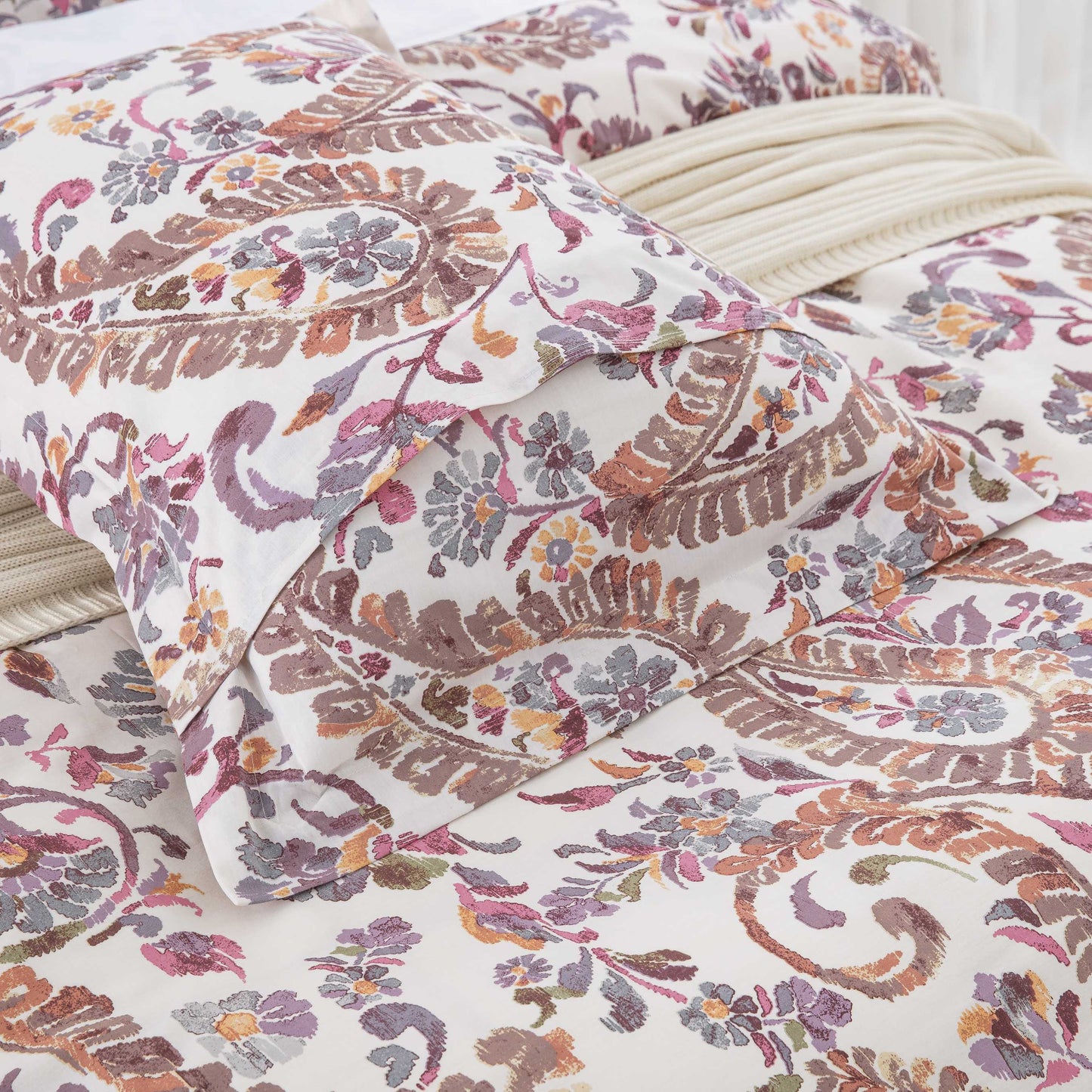 Traditional Paisley Soft Cotton Duvet Cover Set