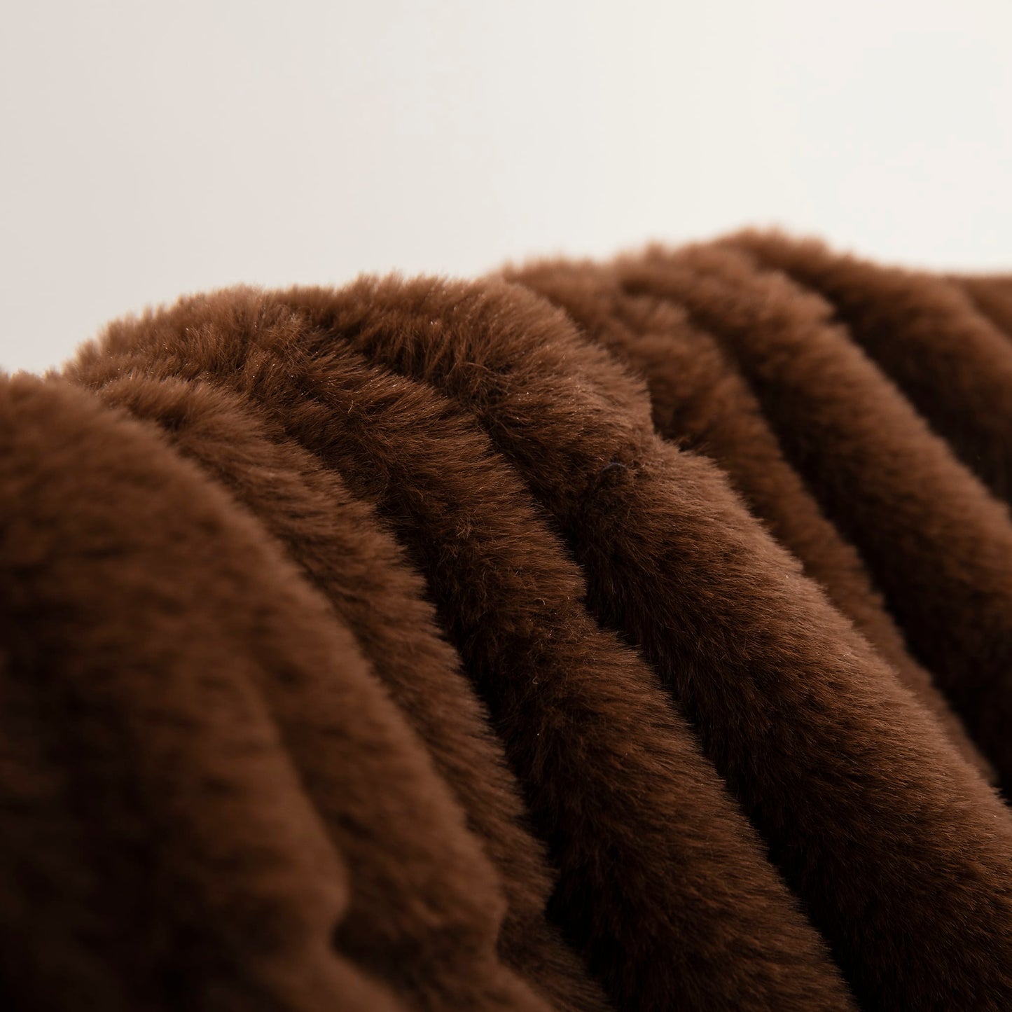 Faux Fur Throw Ultra Soft Double Sided, Fluffy Blanket for Winter Sofa Couch, Cuddly & Warm