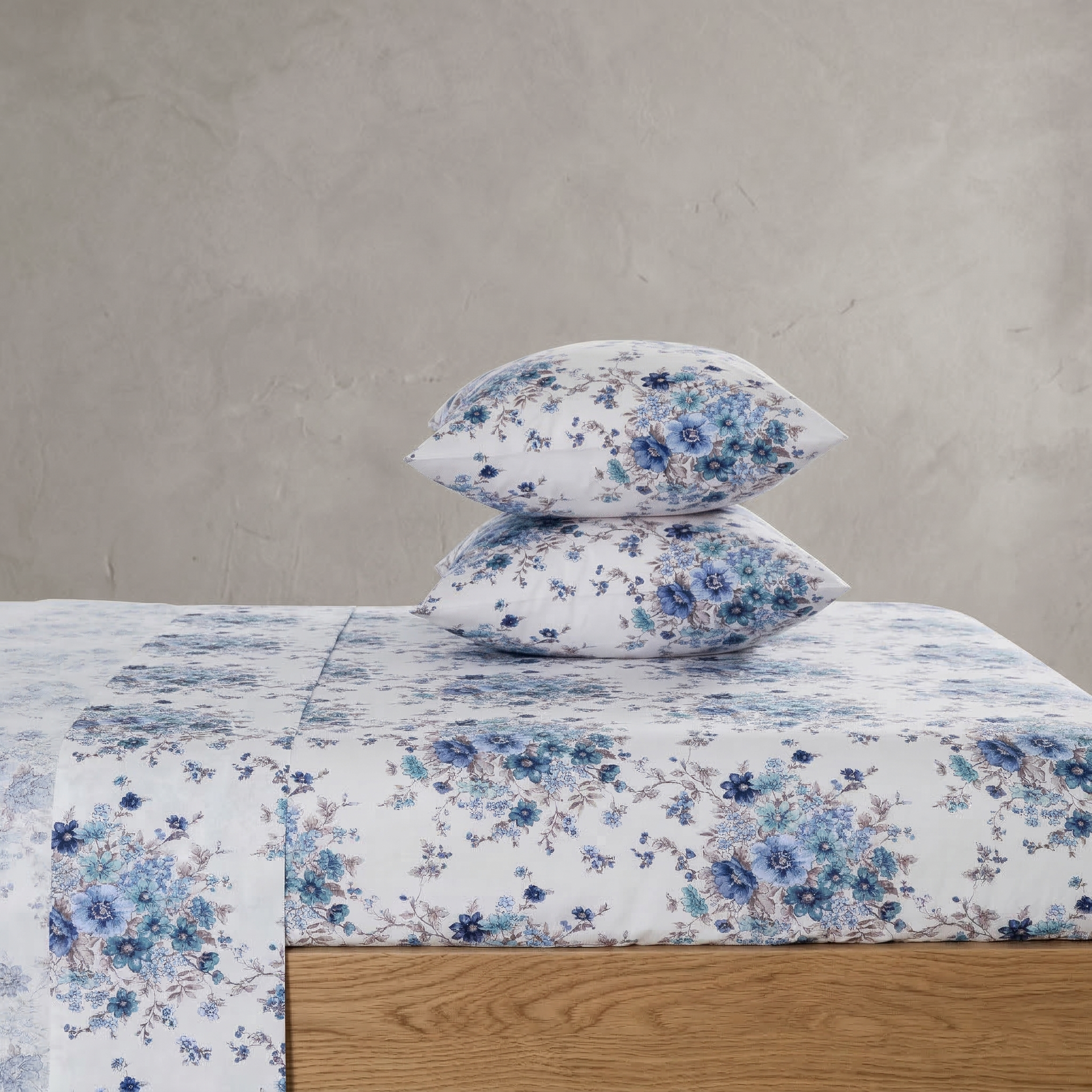 Vintage Blue Chintz 100% Cotton Sheet Set