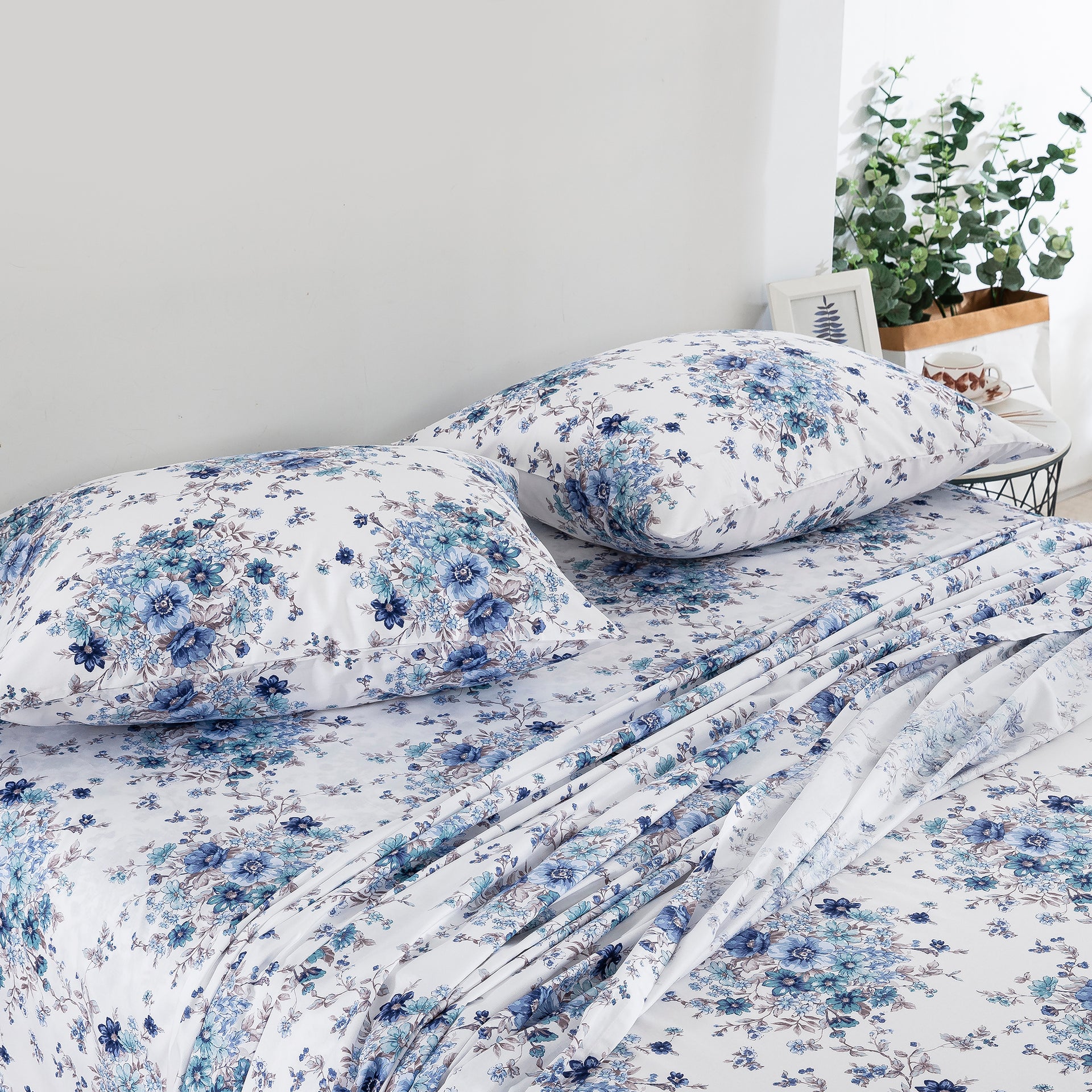 Vintage Blue Chintz 100% Cotton Sheet Set